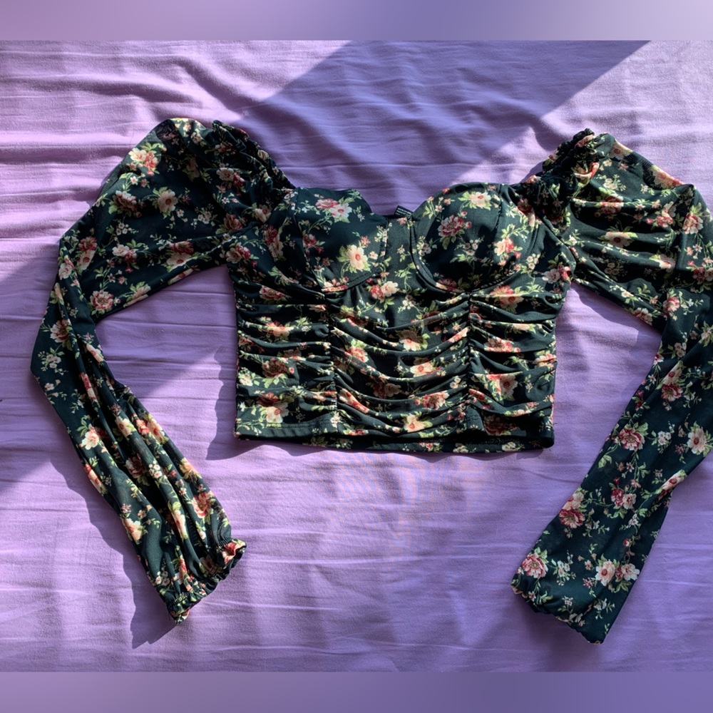 Forever 21 Black rose cropped blouse